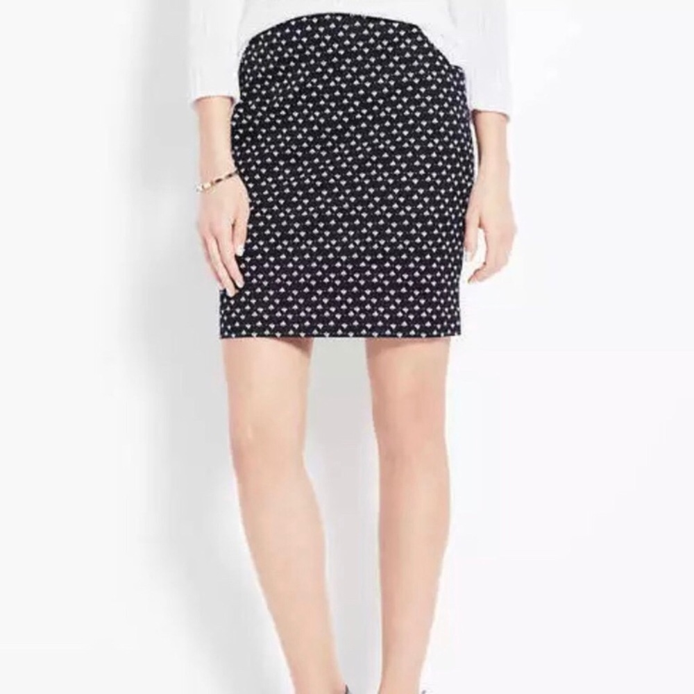 ANN Taylor Skirt Size 8 Sailboat Print Nautical Stretch Fabric Black White